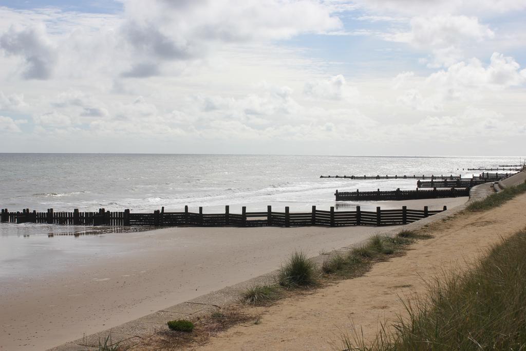 Seaview Cottage Bacton  Екстер'єр фото